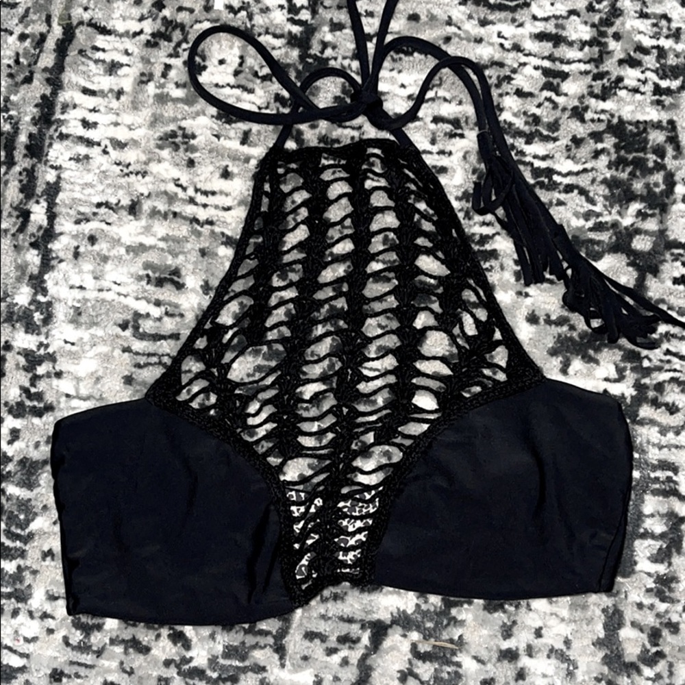 ACACIA - panama top in black🖤 - Picture 3 of 5